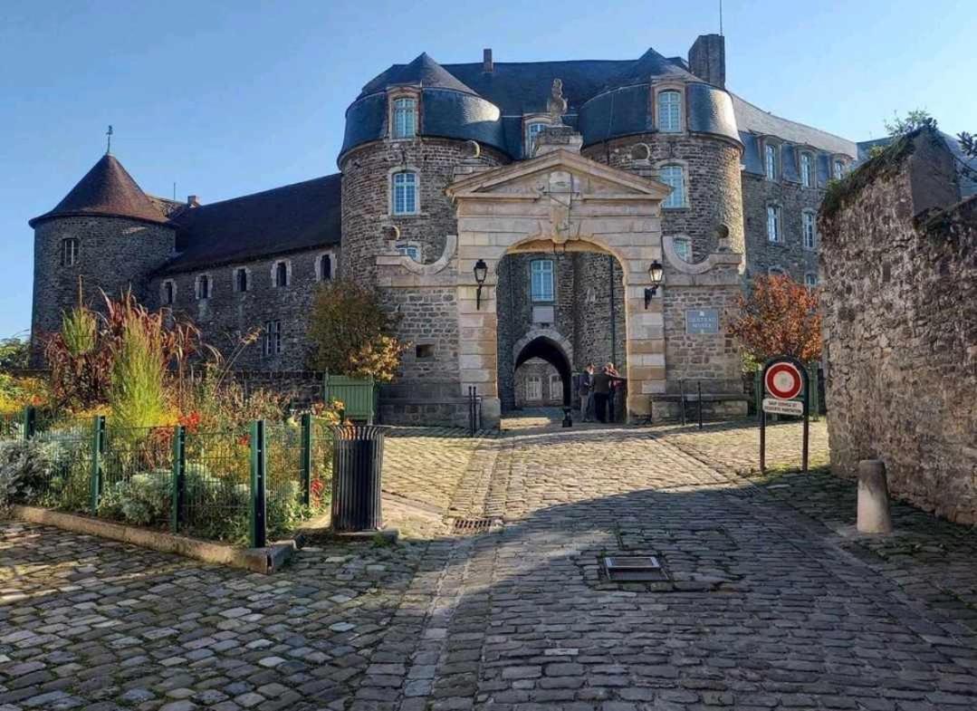 L'Appartement Du Chateau Boulogne-sur-Mer Eksteriør bilde